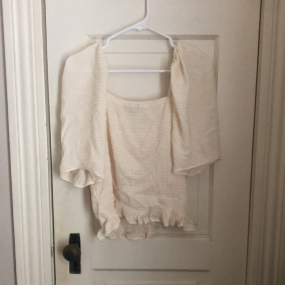 Express Puff Sleeve Smocked Top - Picture 4 of 5